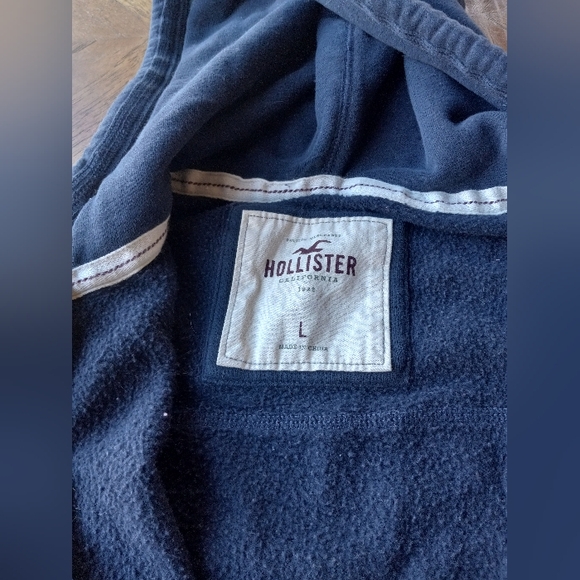 Hollister Zip Up Hoodie Jacket!!!! - Picture 3 of 6
